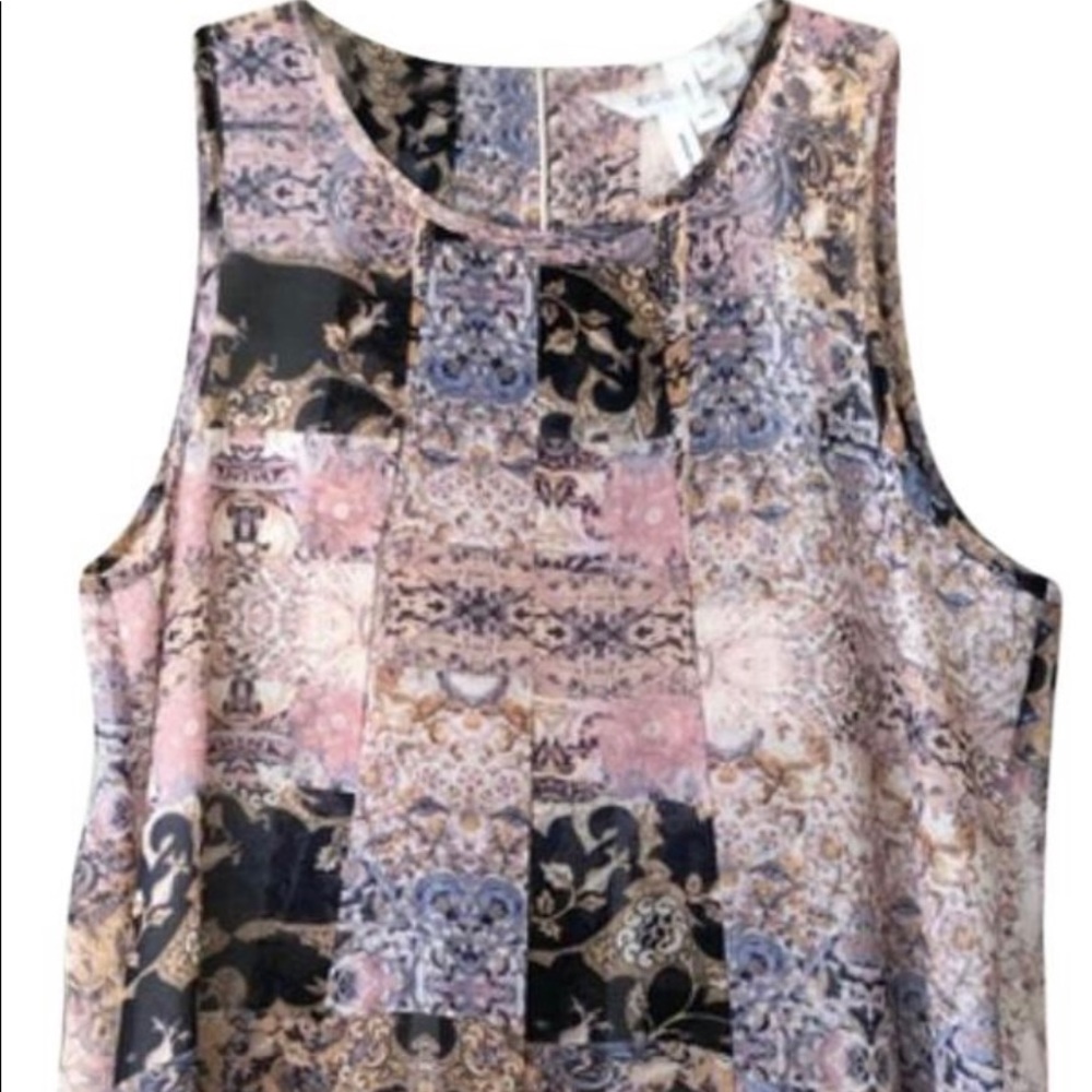 BCBGgeneration pattern blouse tank
